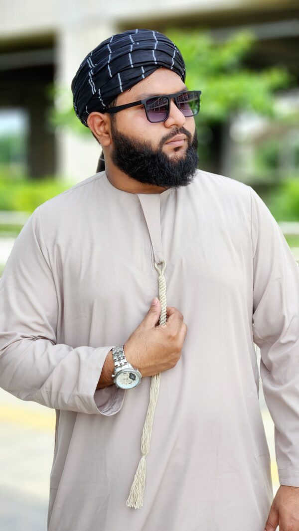 Omani Thobe