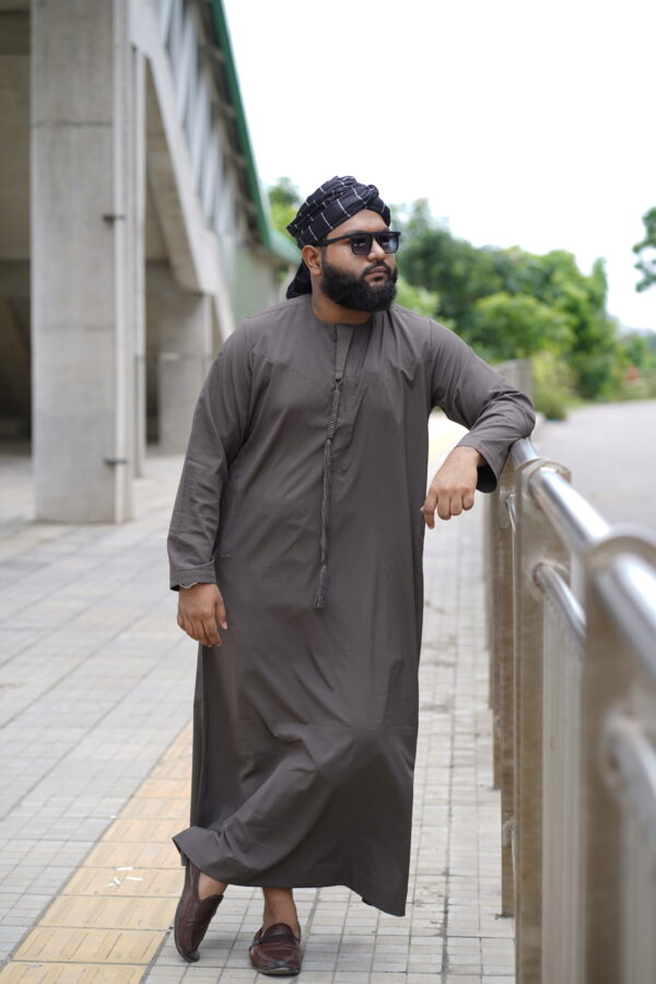 Omani Thobe - Browon