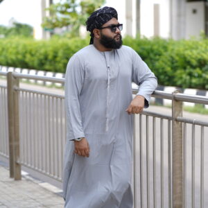 omani-thobe-light-ash
