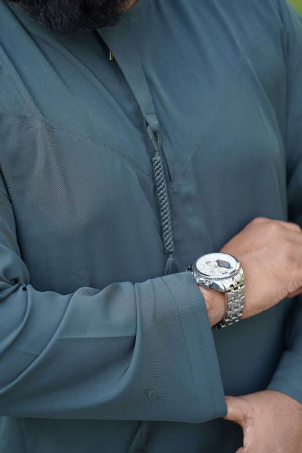 Omani Thobe - Deep Olive - Image 5