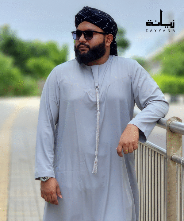Omani Thobe - Light Ash