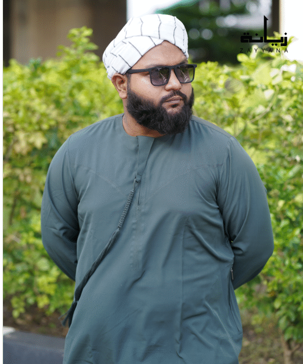 Omani Thobe - Deep Olive